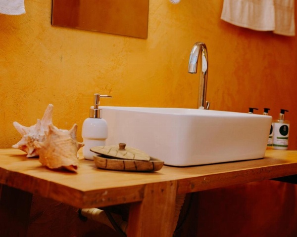 Mambo Hideaway image 21
